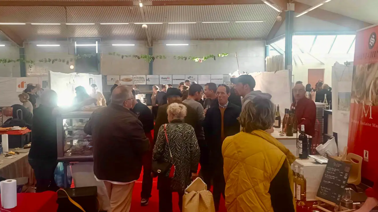 Une foule au salon de saint marcellin
